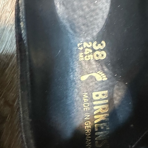 Birkenstock Arizona
Big Buckle Rivet Black Velvet
Black women size 38 - Picture 5 of 16